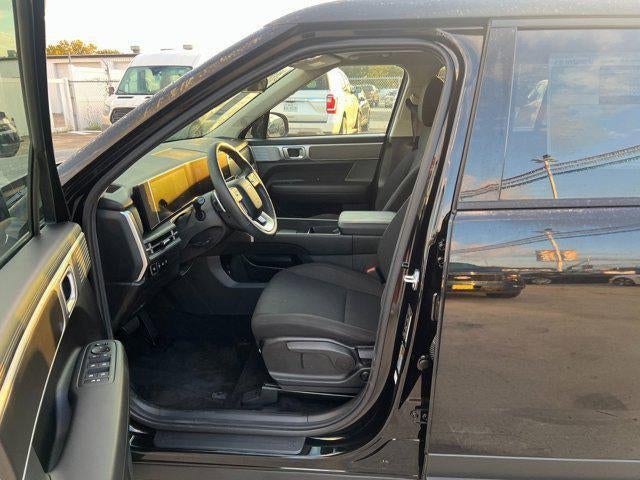 2025 Hyundai Santa Fe SE FWD