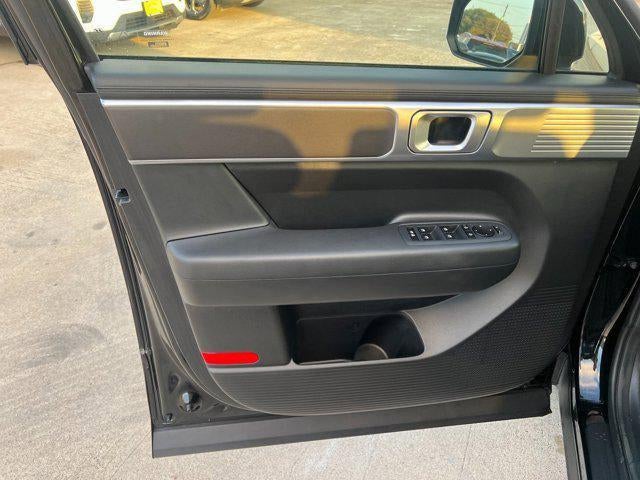 2025 Hyundai Santa Fe SE FWD