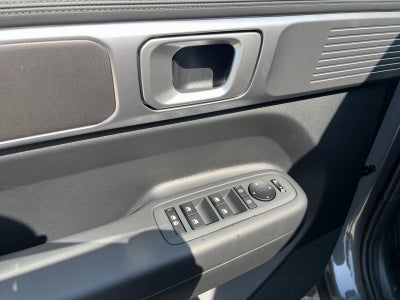 2025 Hyundai Santa Fe SE FWD