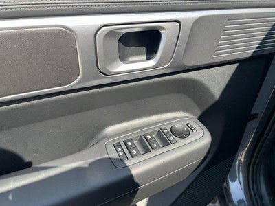 2025 Hyundai Santa Fe SE FWD