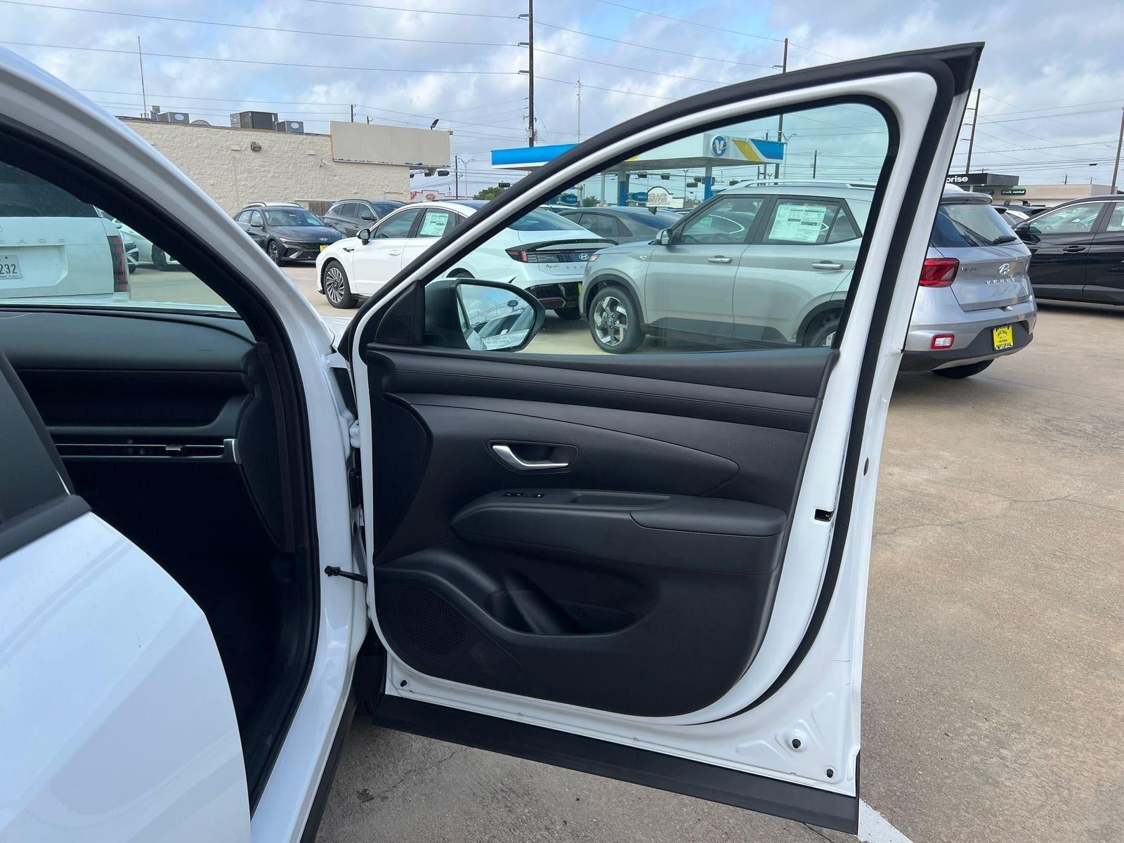 2026 Hyundai Santa Cruz SE