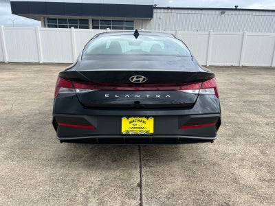 2026 Hyundai Elantra SE