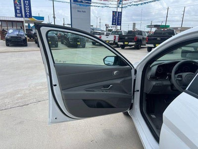 2025 Hyundai Elantra Hybrid SEL Sport