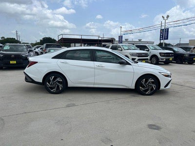 2025 Hyundai Elantra Hybrid SEL Sport