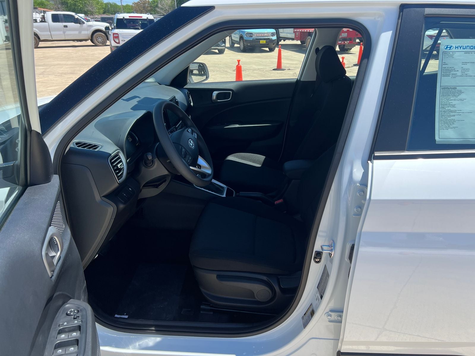 2026 Hyundai Venue SE