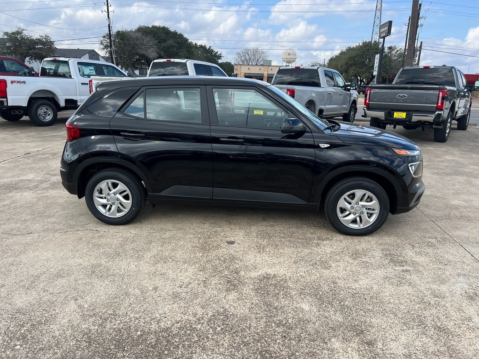 2026 Hyundai Venue SE