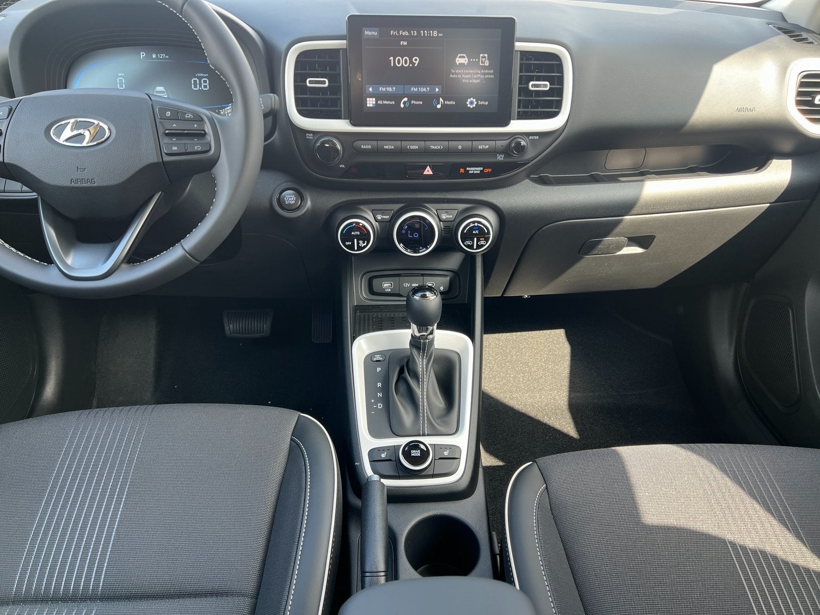 2026 Hyundai Venue SEL w/Two-Tone Roof