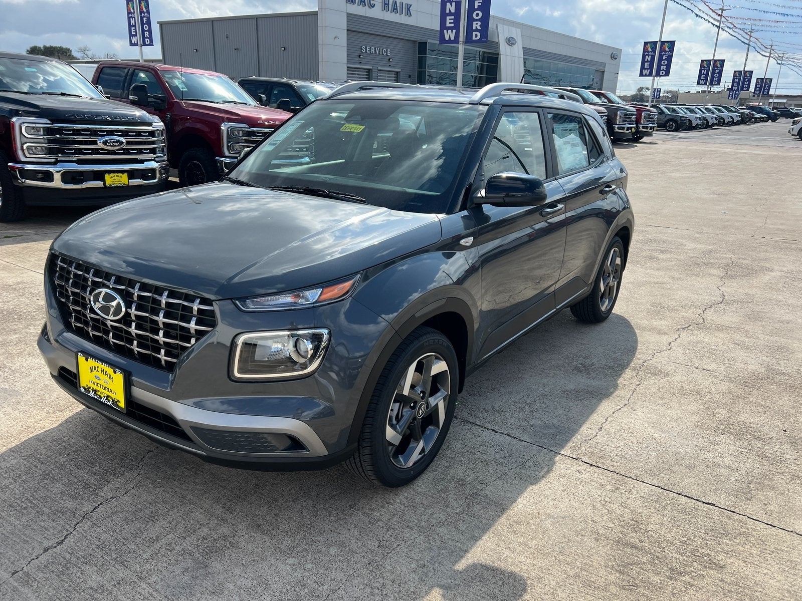 2026 Hyundai Venue SEL w/Two-Tone Roof