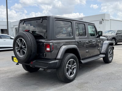 2023 Jeep Wrangler 4-Door Sahara 4x4