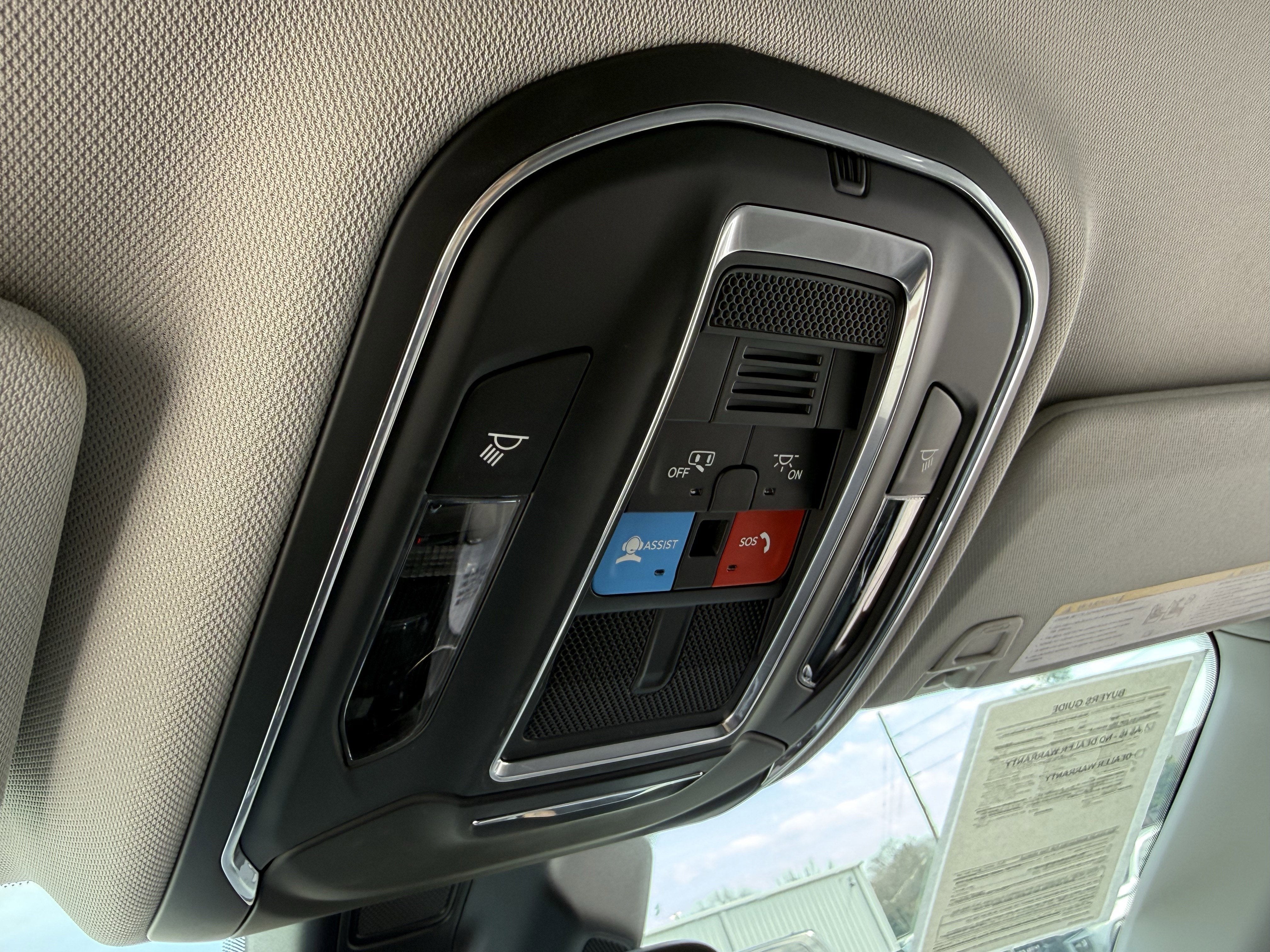 2024 Jeep Grand Cherokee Laredo 4x2