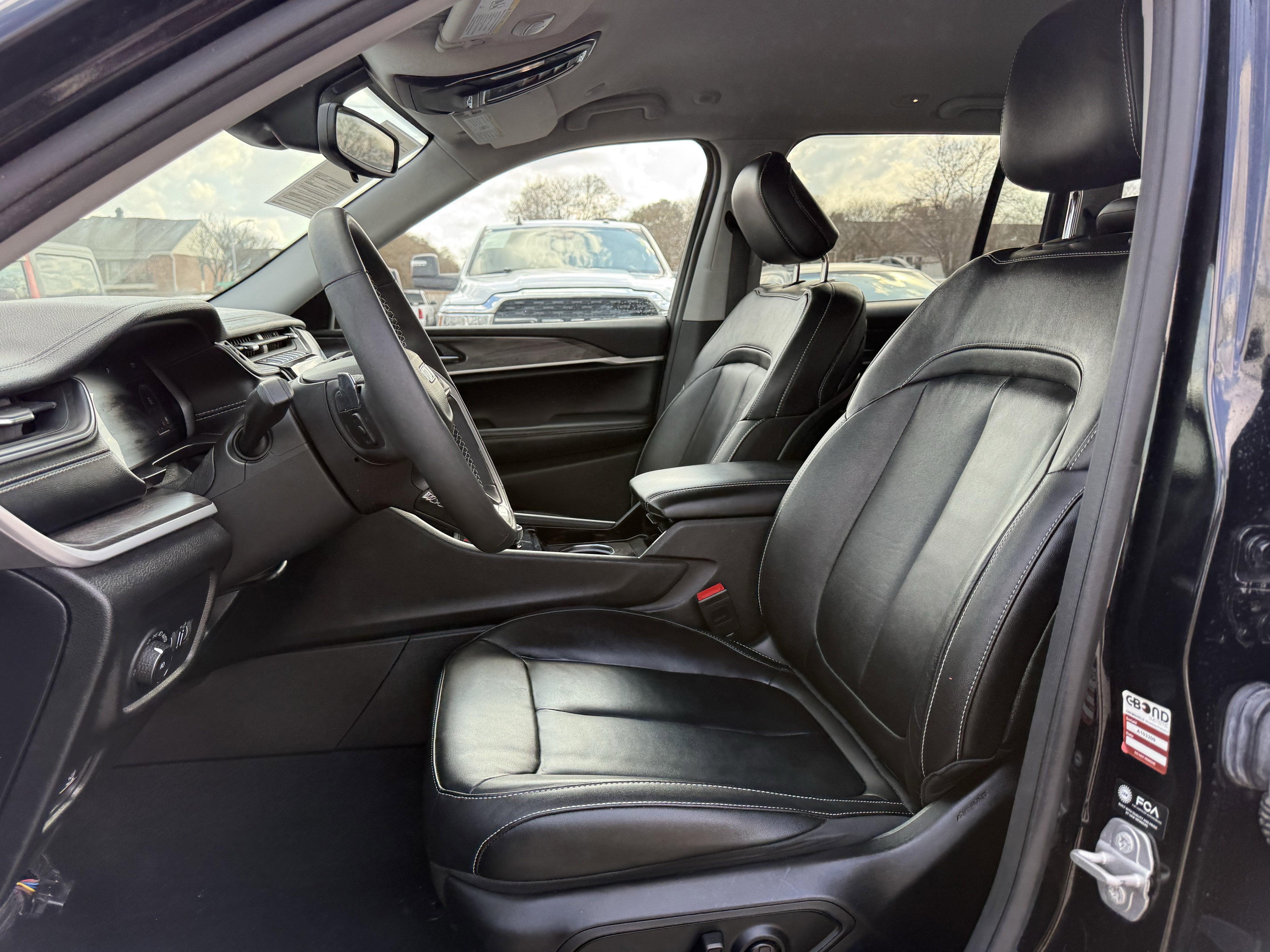 2023 Jeep Grand Cherokee Limited 4x2