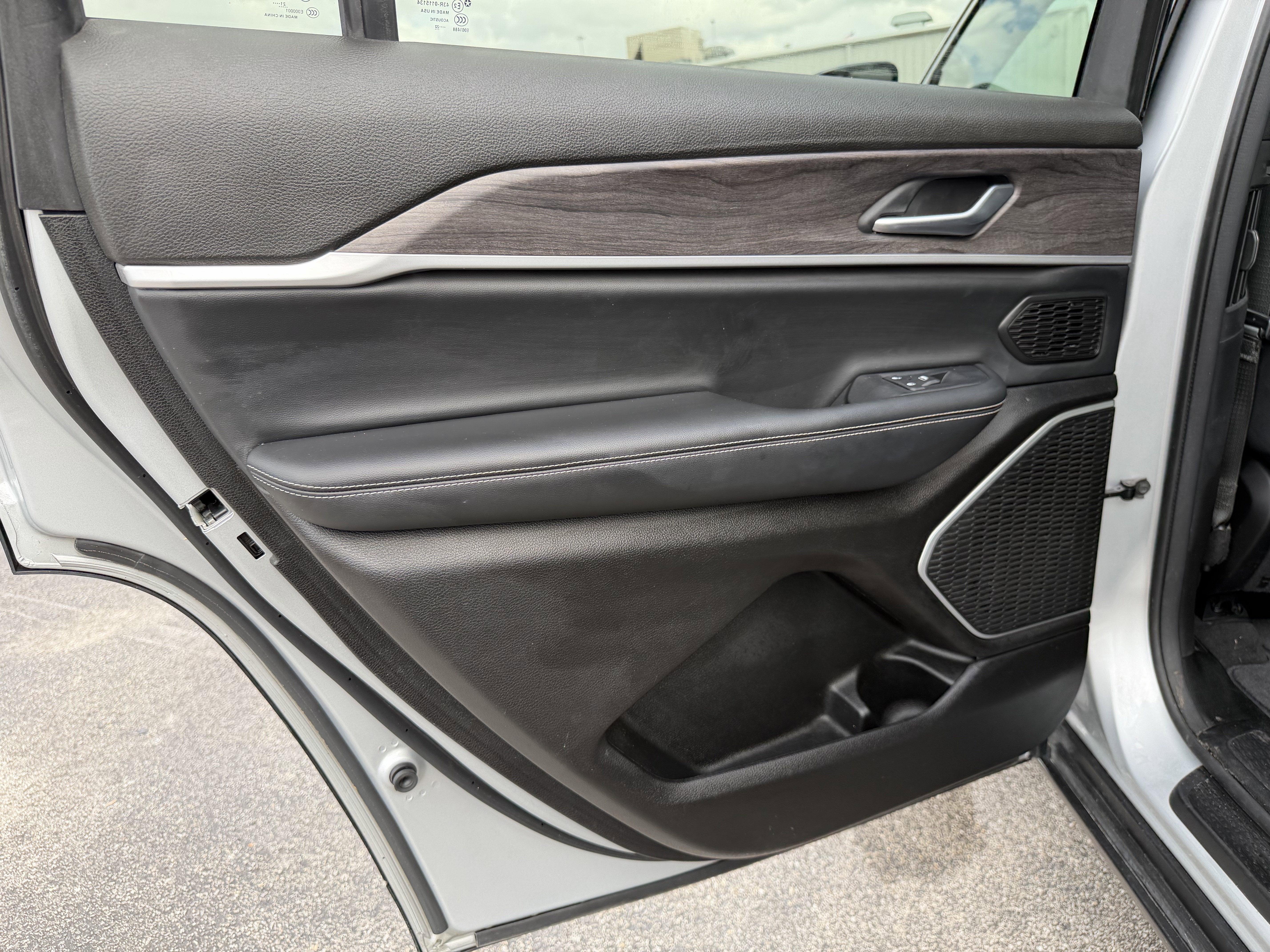 2022 Jeep Grand Cherokee L Limited 4x4