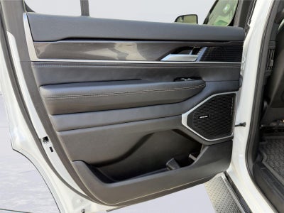 2024 Jeep Wagoneer BASE