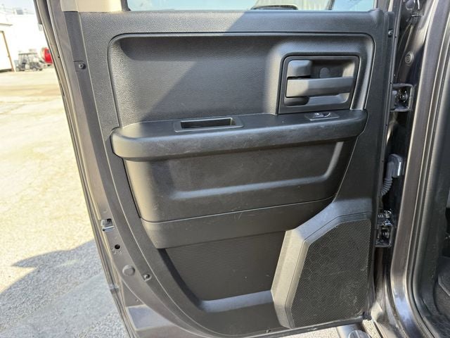 2020 RAM 1500 Classic Tradesman Quad Cab 4x2 6'4' Box