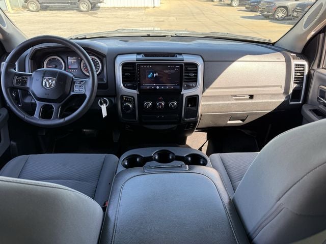 2019 RAM 1500 Classic SLT Crew Cab 4x2 6'4' Box