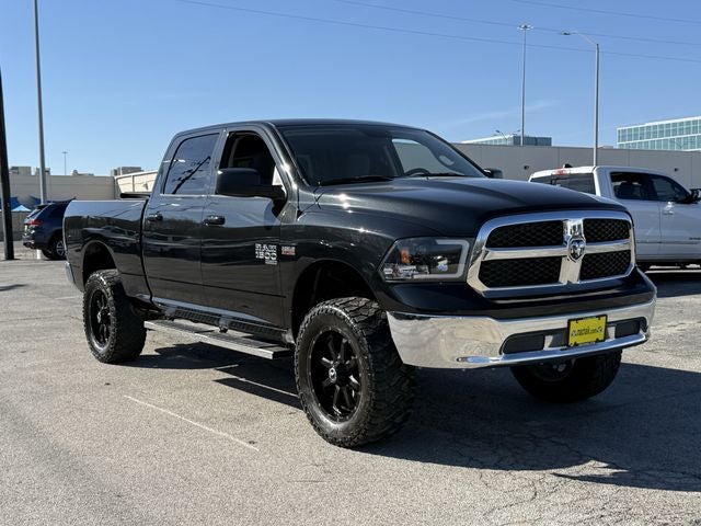 2019 RAM 1500 Classic SLT Crew Cab 4x2 6'4' Box