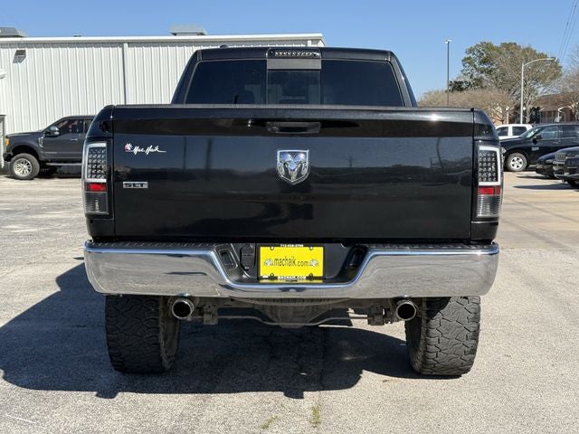 2019 RAM 1500 Classic SLT Crew Cab 4x2 6'4' Box