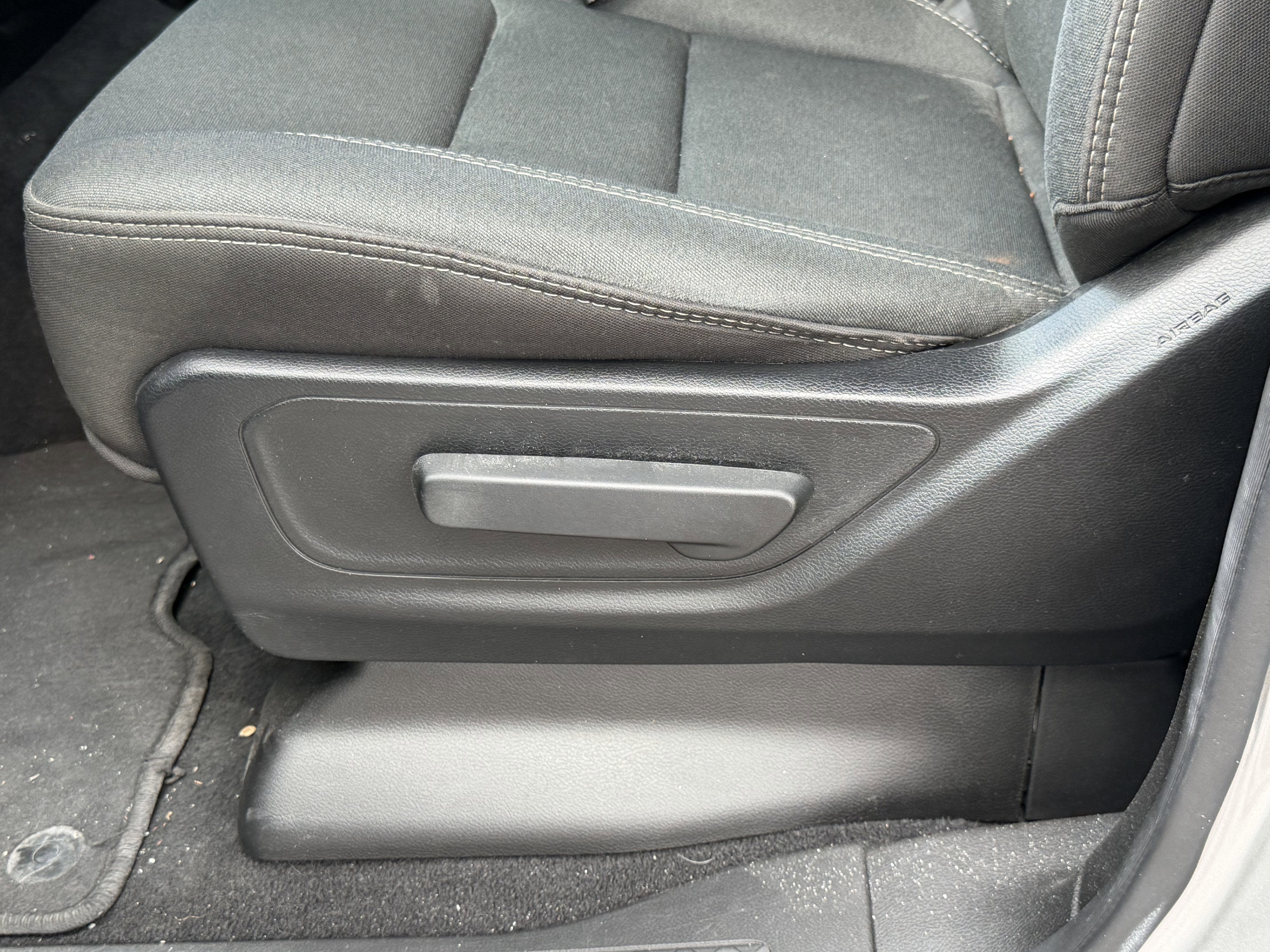 2025 RAM 1500 Tradesman Crew Cab 4x2 5'7' Box