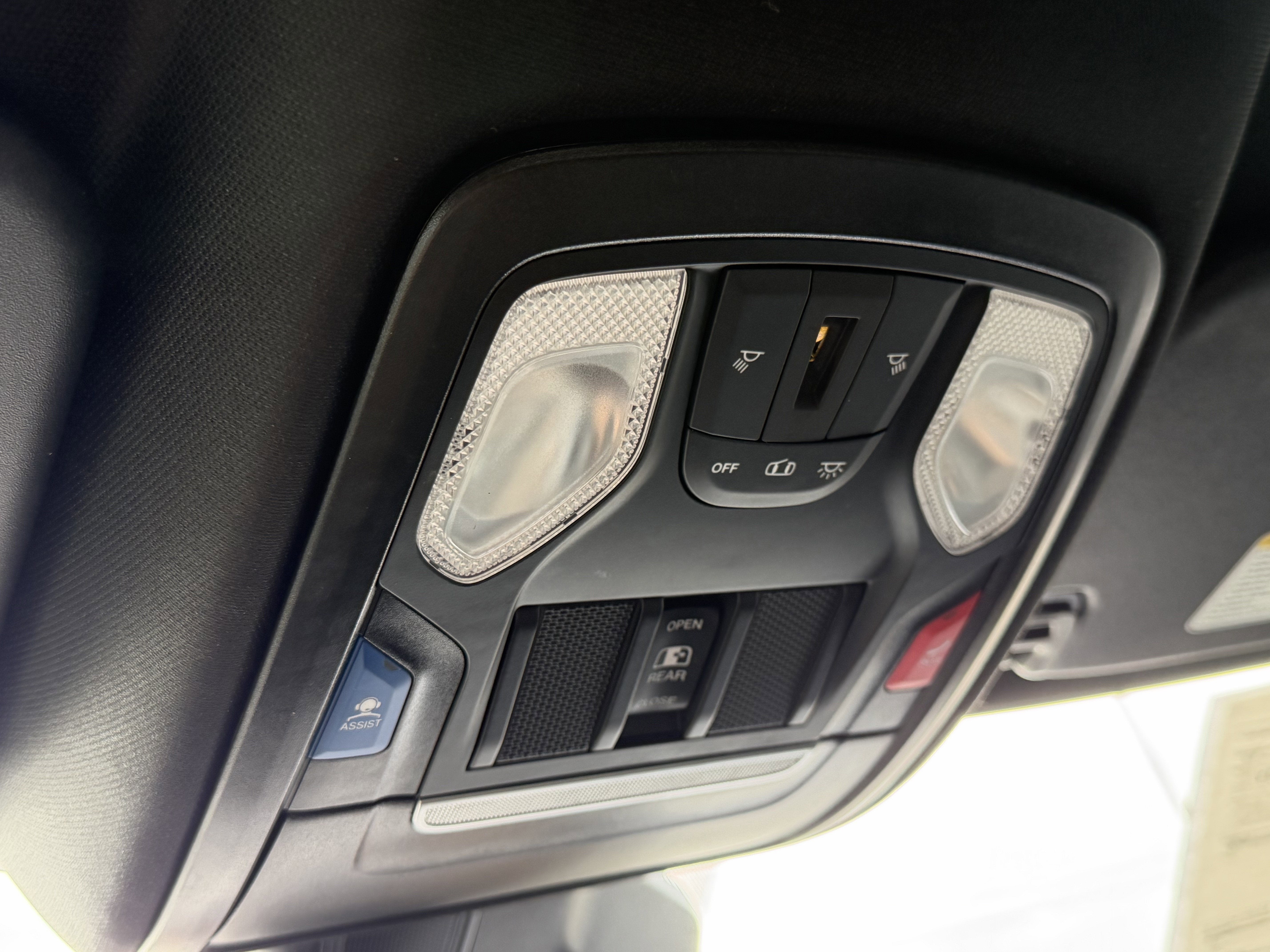 2025 RAM 1500 Tradesman Crew Cab 4x2 5'7' Box