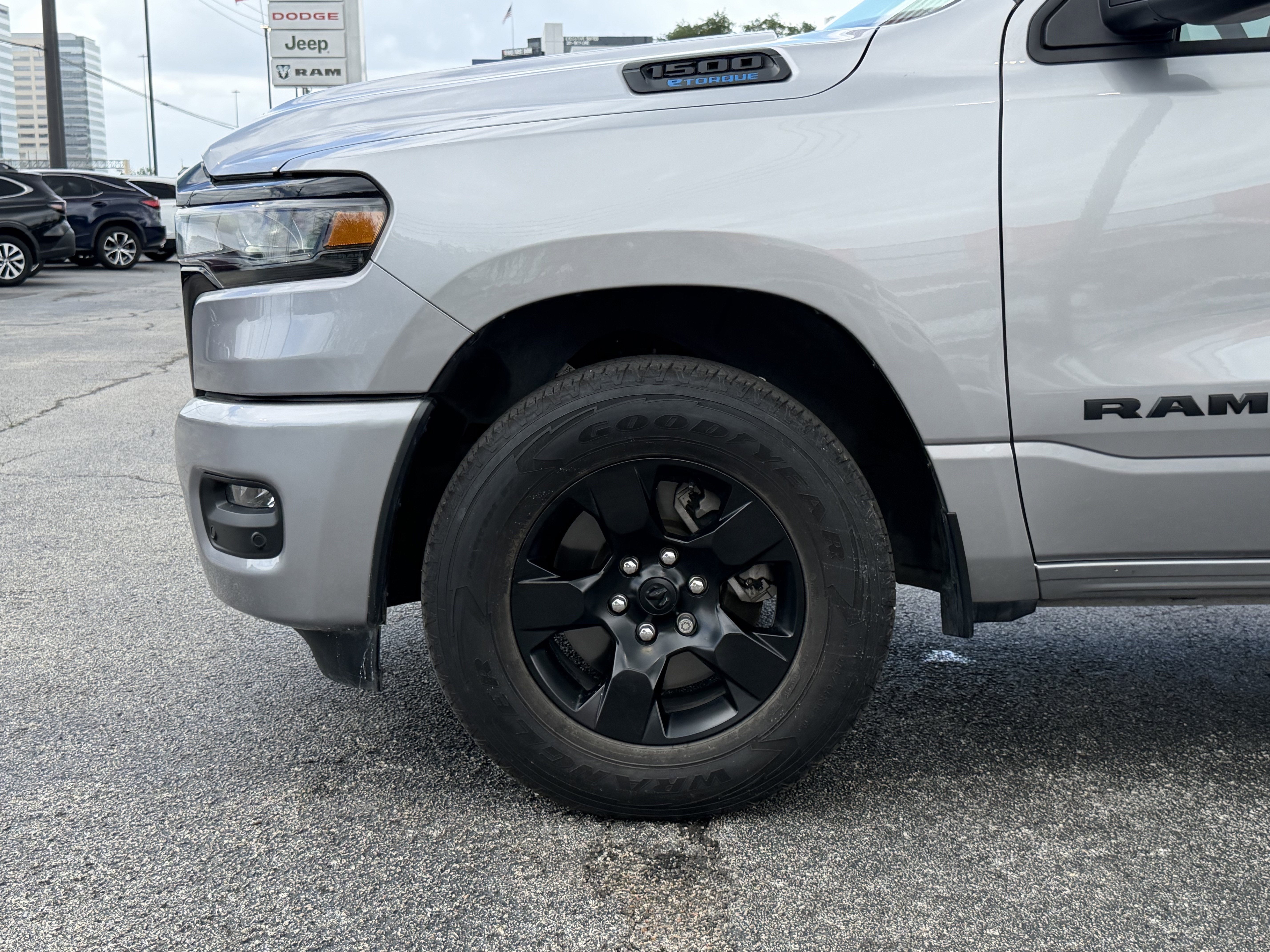 2025 RAM 1500 Tradesman Crew Cab 4x2 5'7' Box