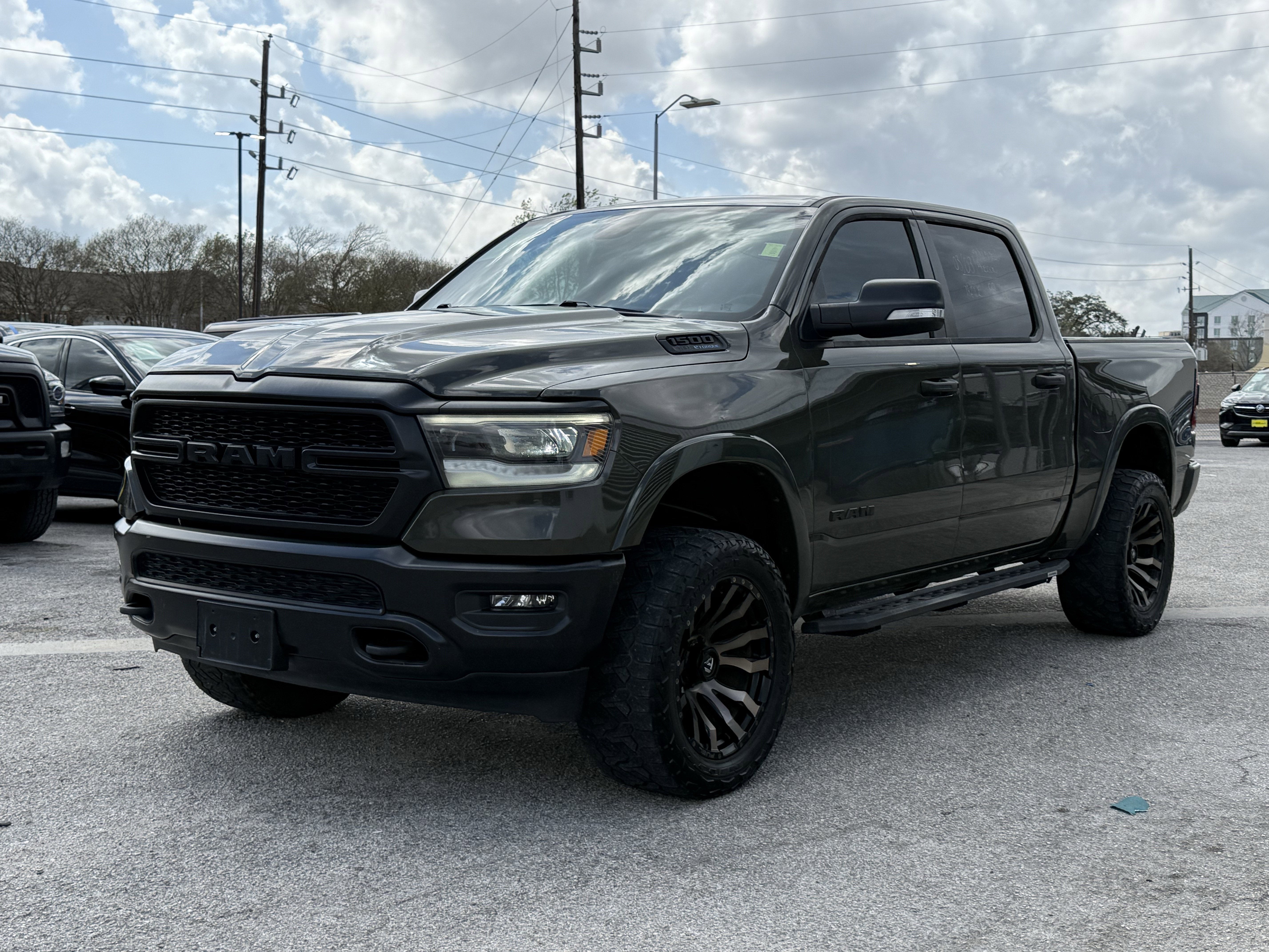 2021 RAM 1500 Lone Star Crew Cab 4x4 5'7' Box