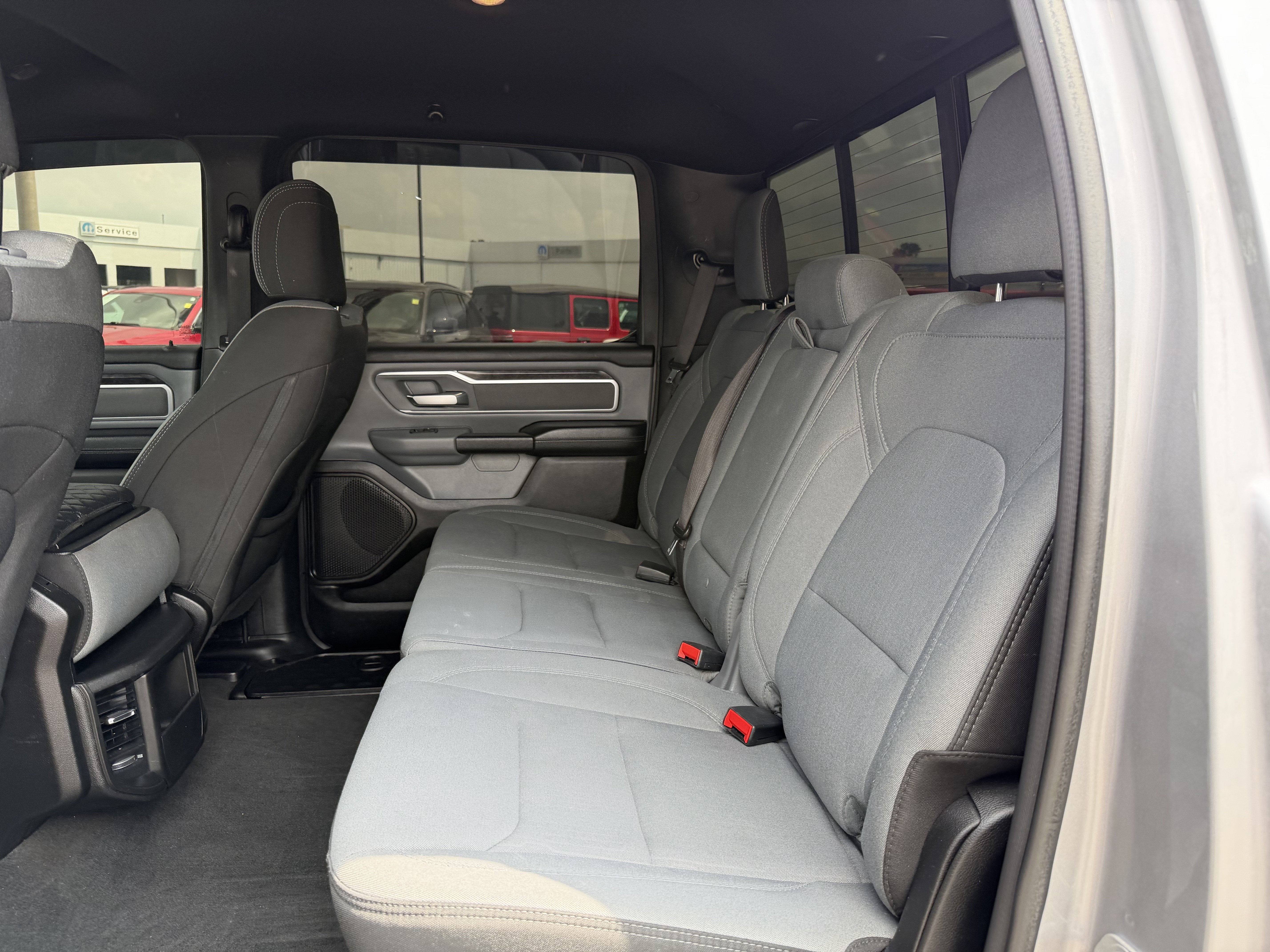 2022 RAM 1500 Big Horn Crew Cab 4x4 6'4' Box