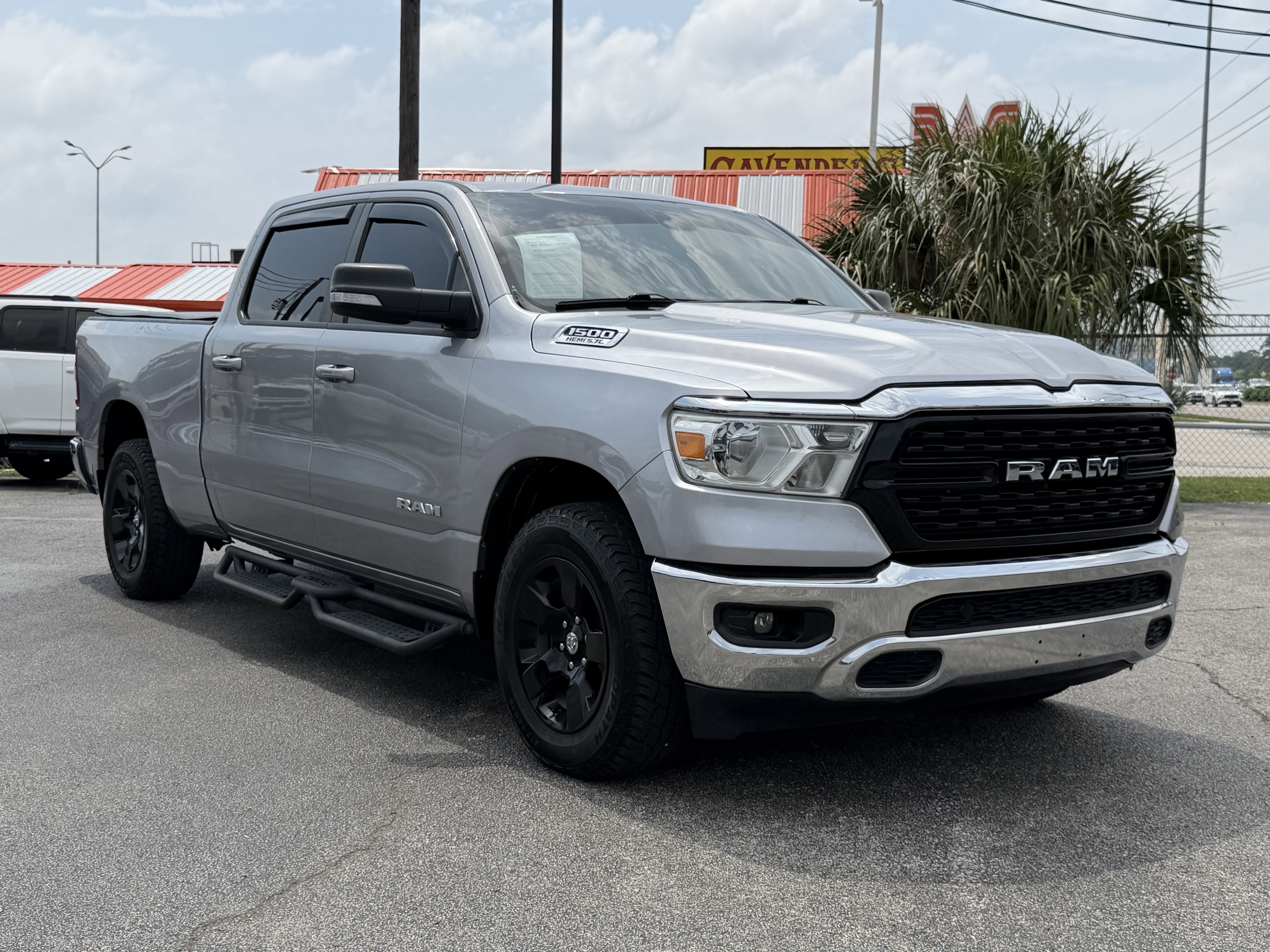 2022 RAM 1500 Big Horn Crew Cab 4x4 6'4' Box