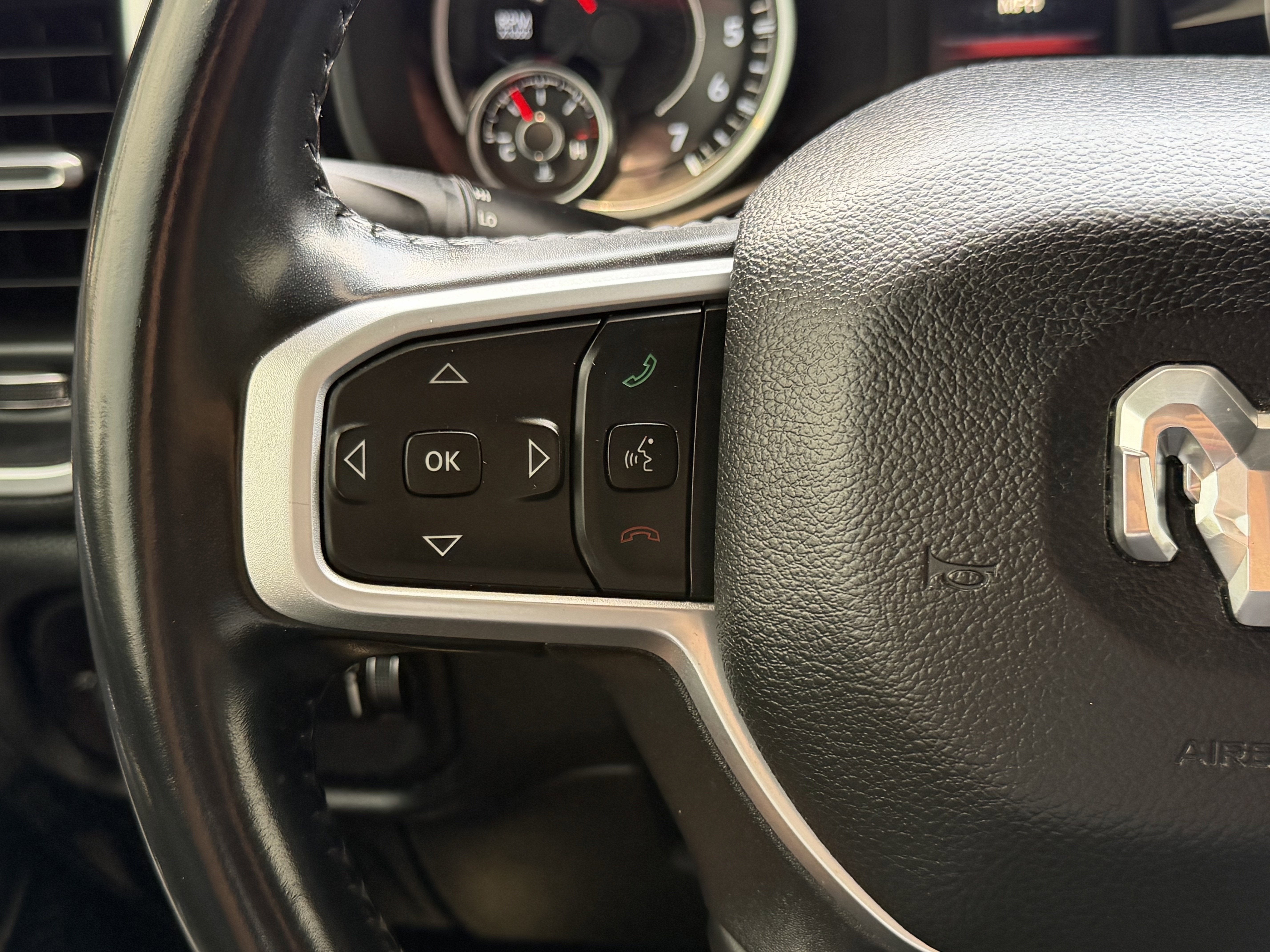 2022 RAM 1500 Big Horn Crew Cab 4x4 6'4' Box