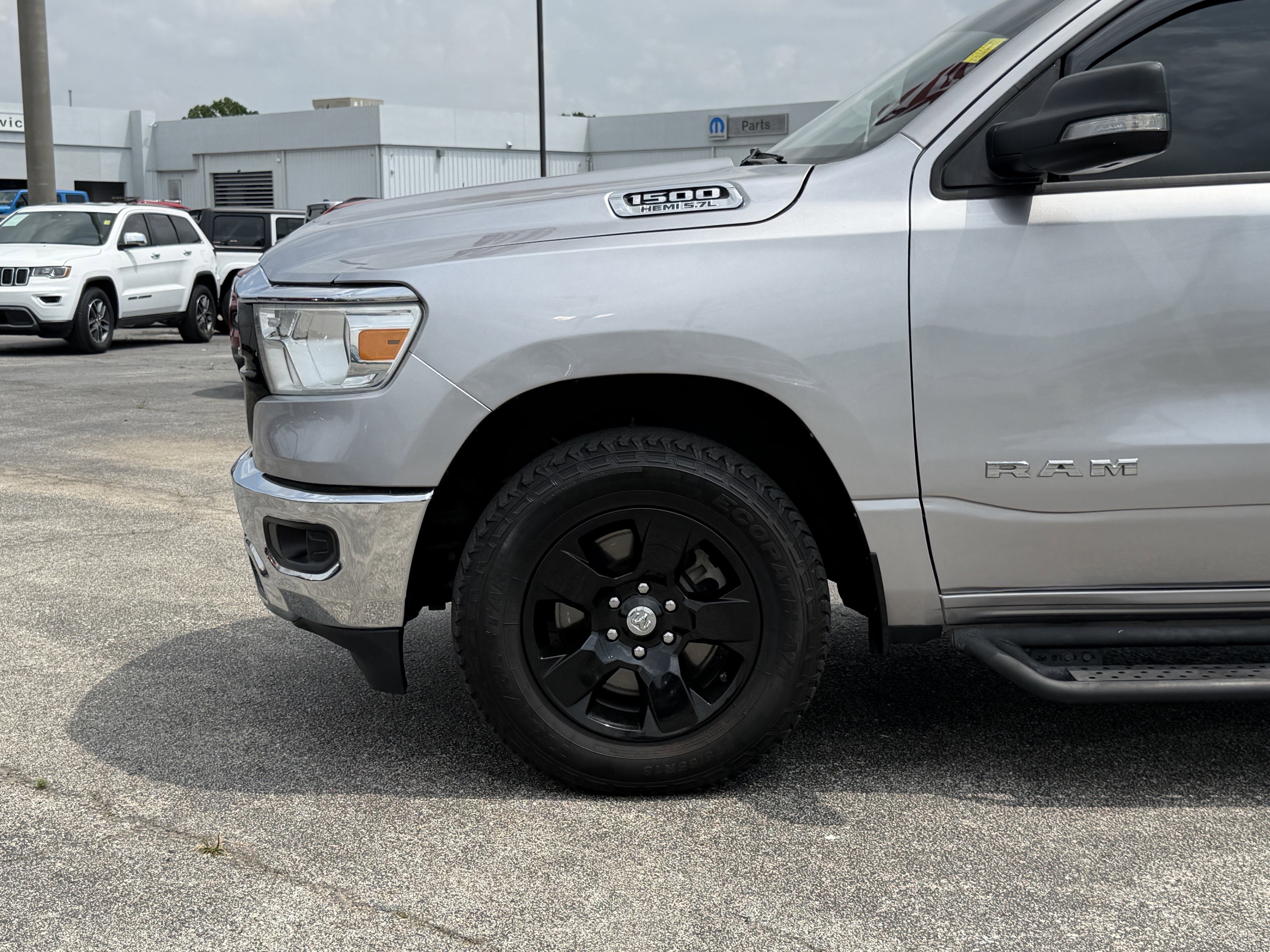 2022 RAM 1500 Big Horn Crew Cab 4x4 6'4' Box