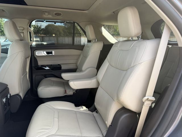 2021 Ford Explorer Platinum