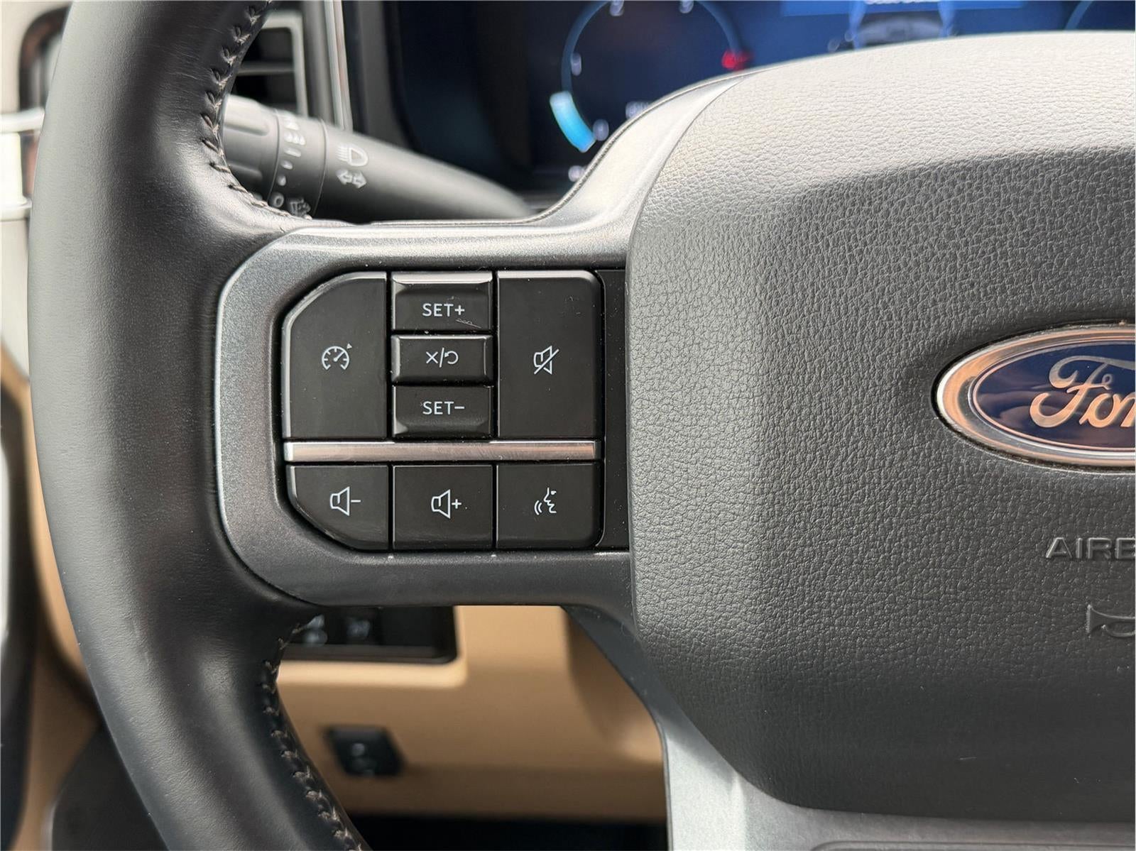 2023 Ford Super Duty F-350 Lariat
