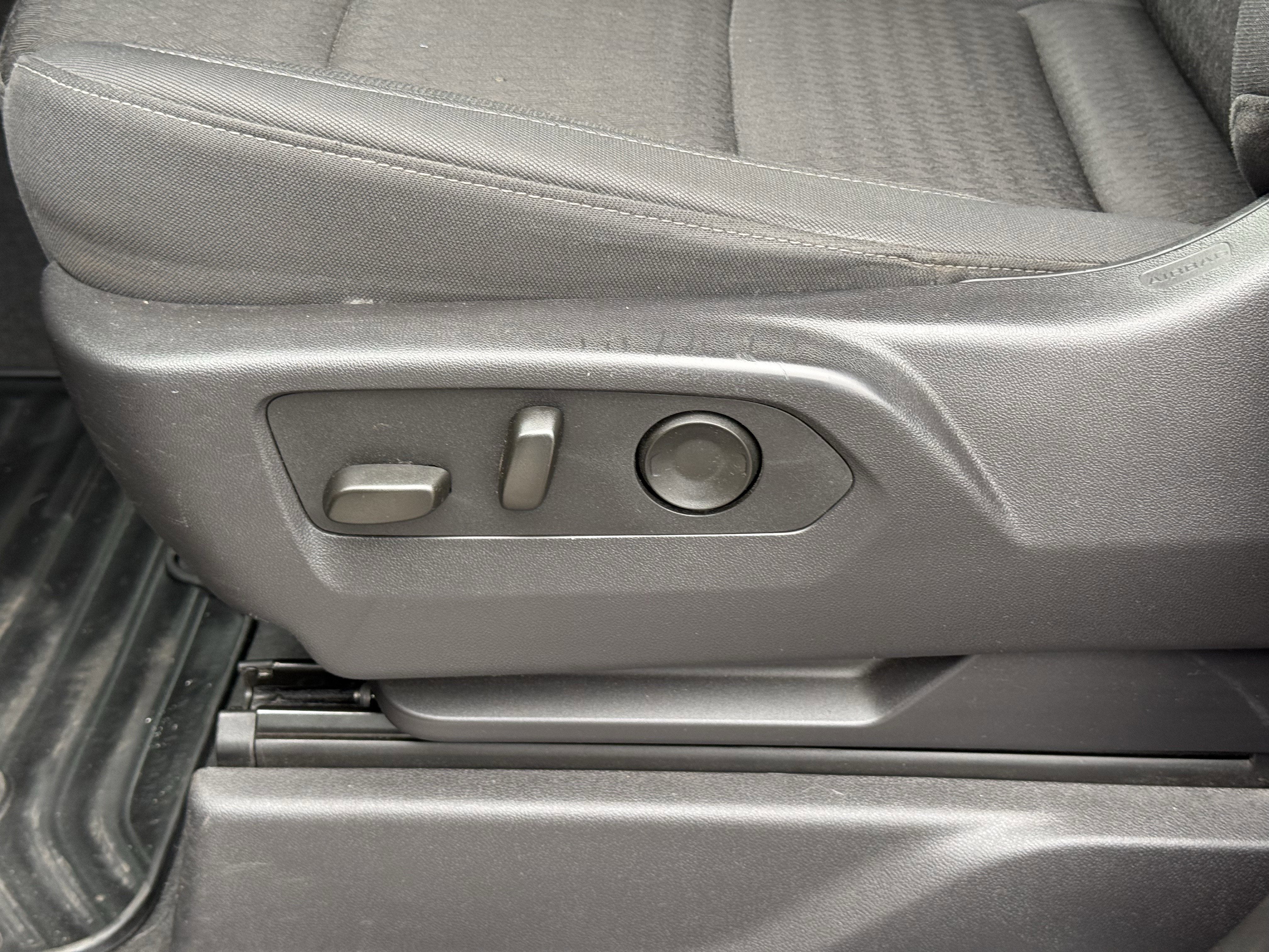 2024 Chevrolet Silverado 1500 2WD Double Cab Standard Bed Custom