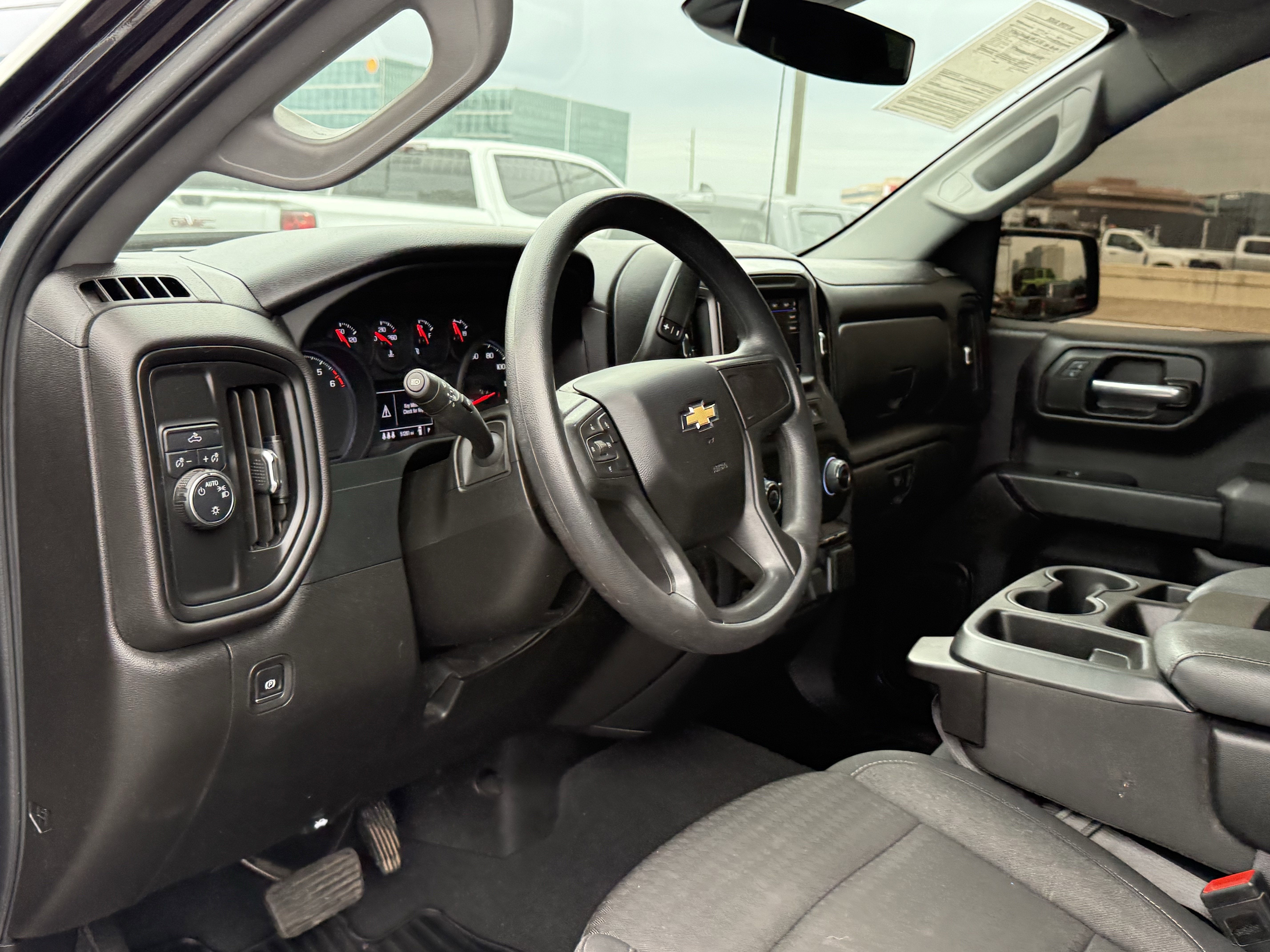 2024 Chevrolet Silverado 1500 2WD Double Cab Standard Bed Custom