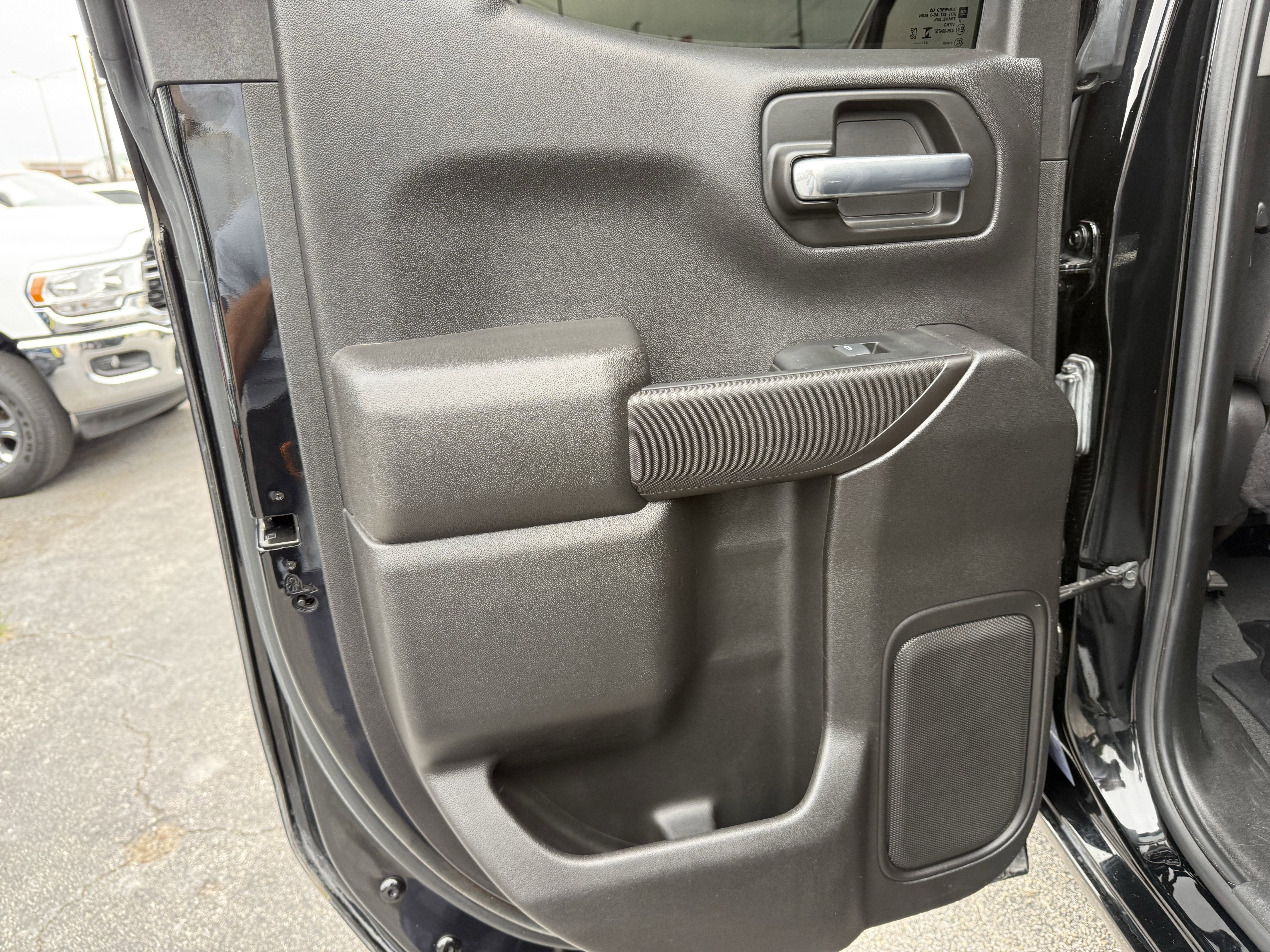 2024 Chevrolet Silverado 1500 2WD Double Cab Standard Bed Custom