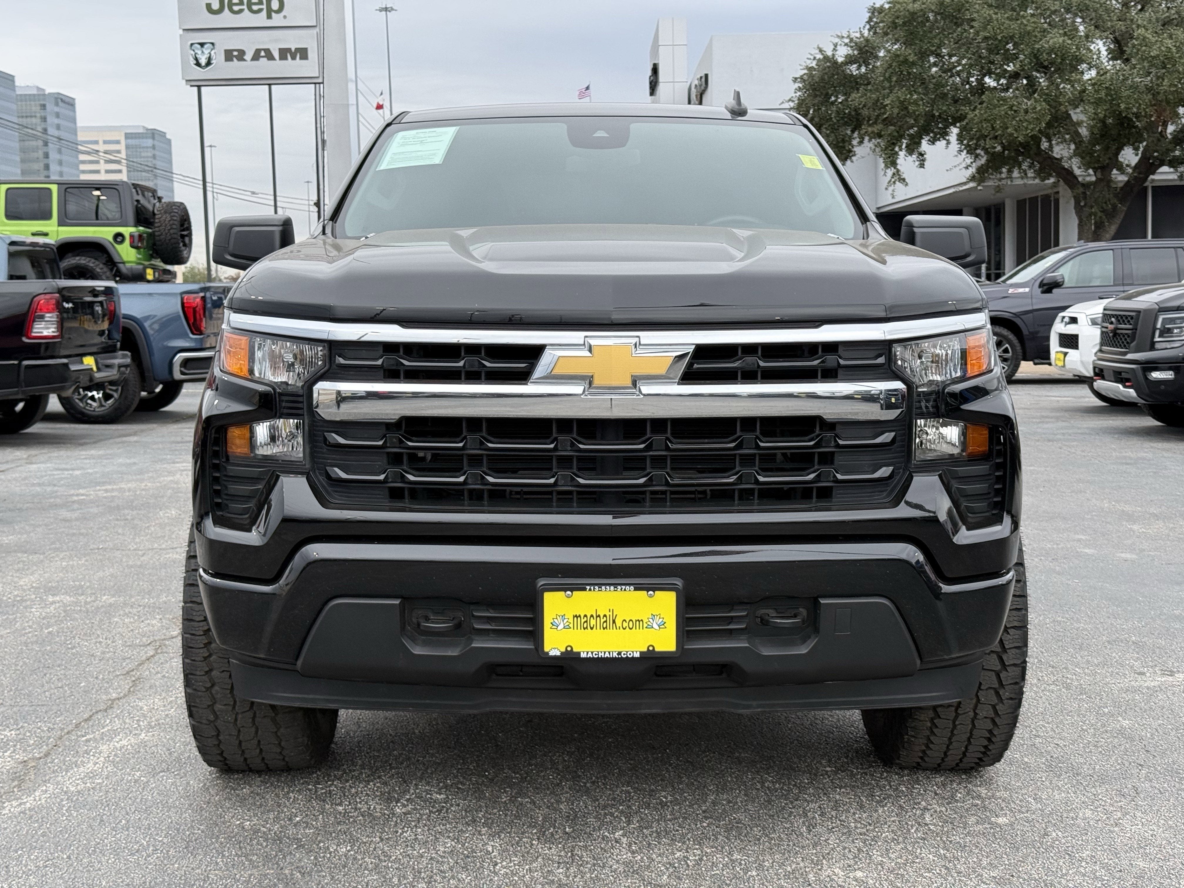 2024 Chevrolet Silverado 1500 2WD Double Cab Standard Bed Custom