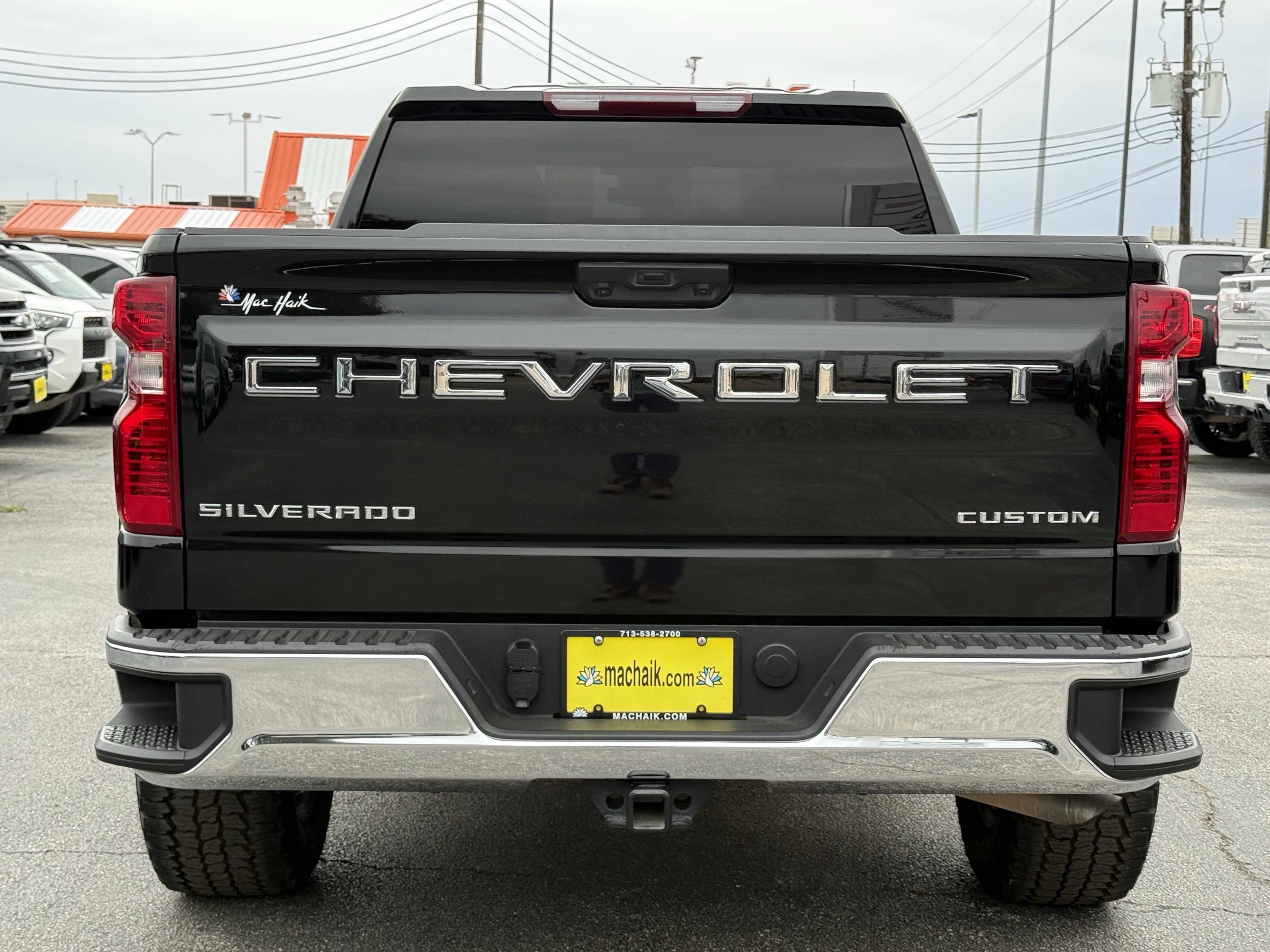 2024 Chevrolet Silverado 1500 2WD Double Cab Standard Bed Custom