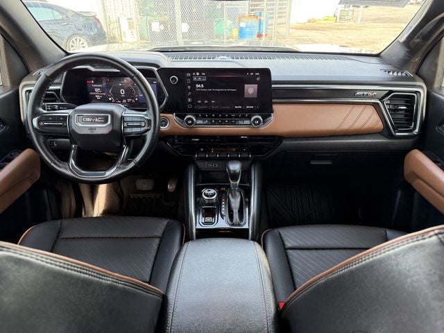 2024 GMC Canyon 4WD AT4