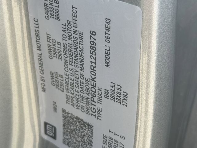 2024 GMC Canyon 4WD AT4