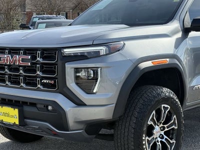 2024 GMC Canyon 4WD AT4