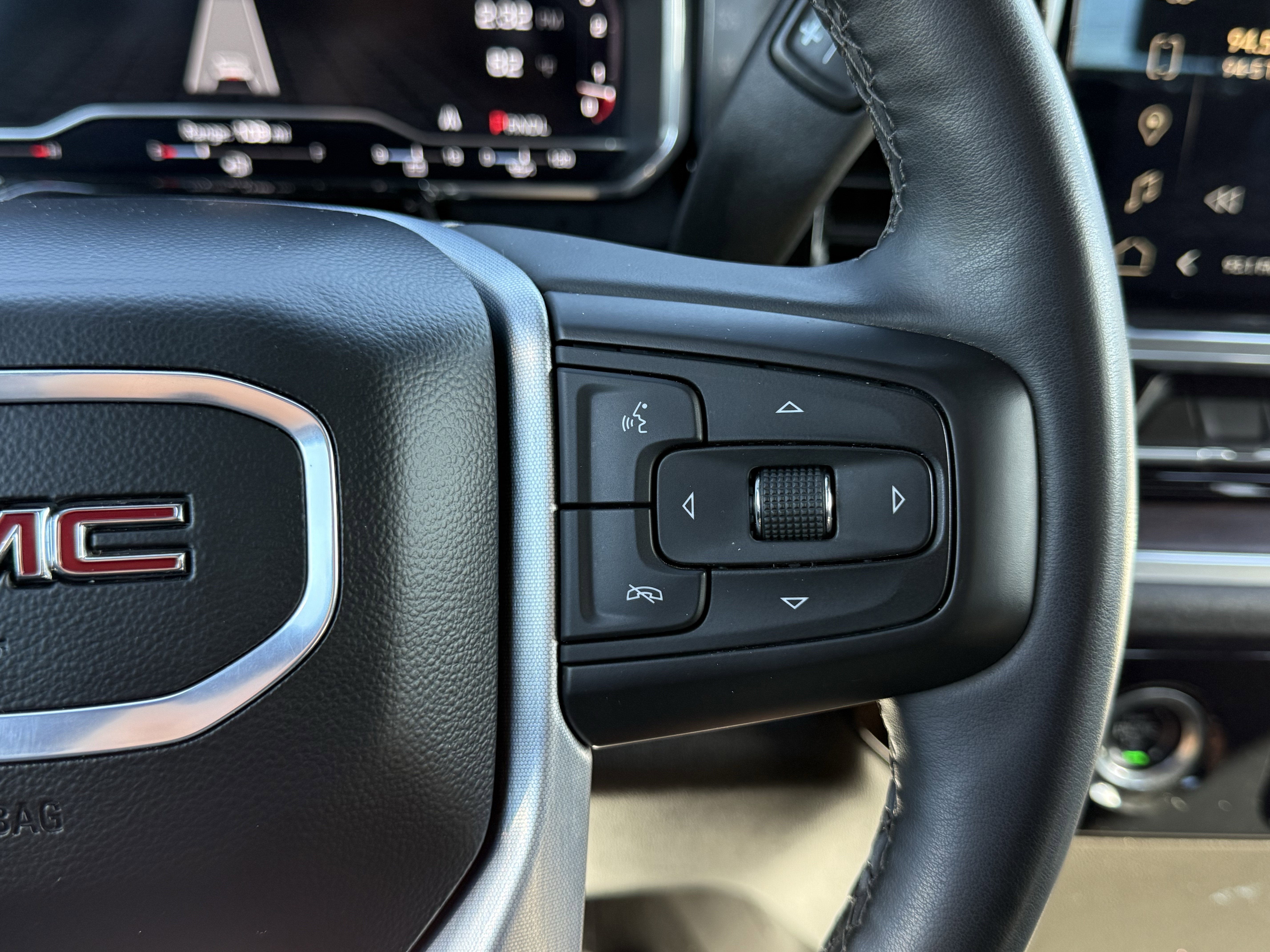 2024 GMC Sierra 1500 2WD Crew Cab Short Box SLT