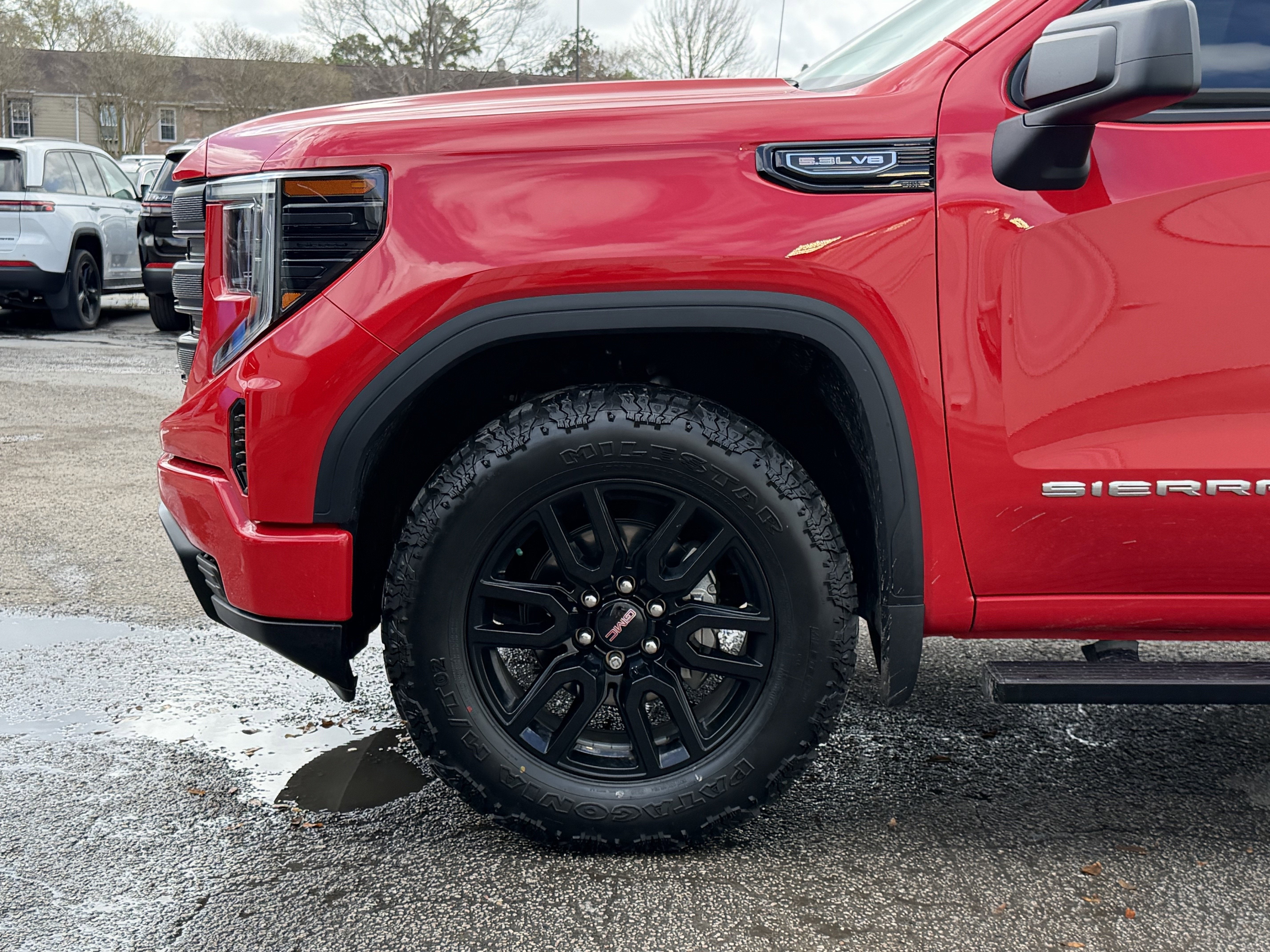 2025 GMC Sierra 1500 4WD Crew Cab Short Box Pro