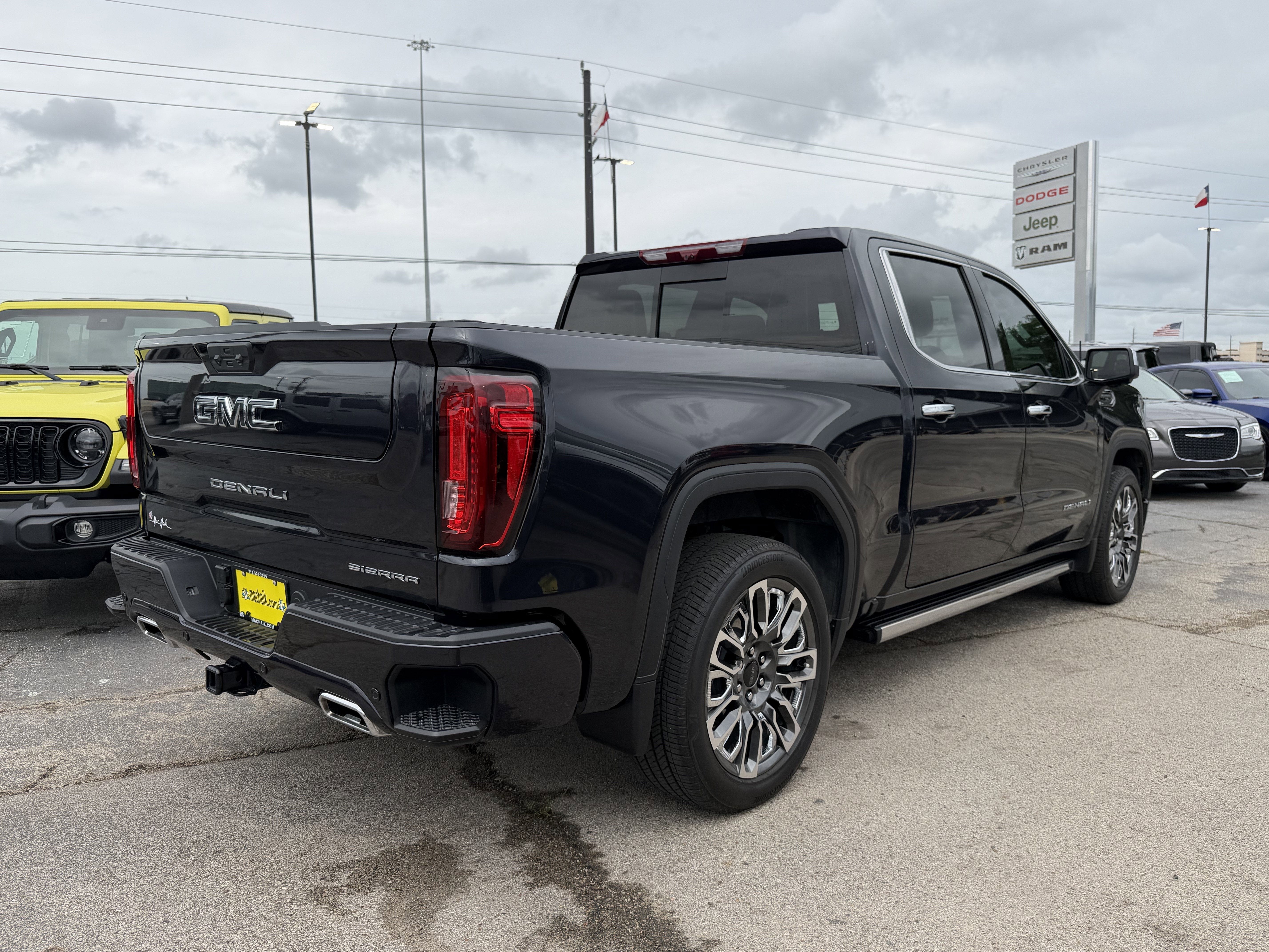 2025 GMC Sierra 1500 4WD Crew Cab Short Box Denali Ultimate