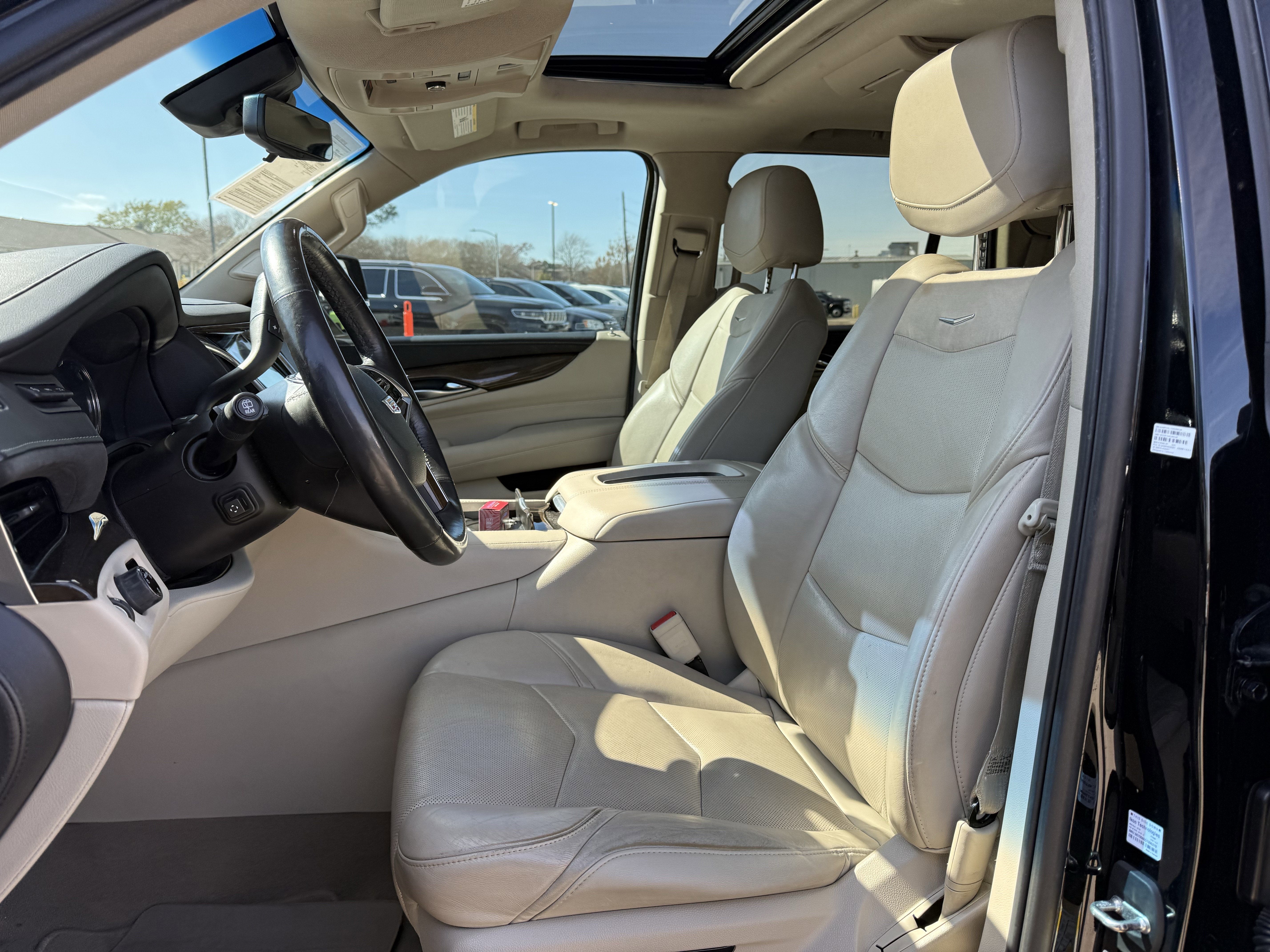 2019 Cadillac Escalade Luxury
