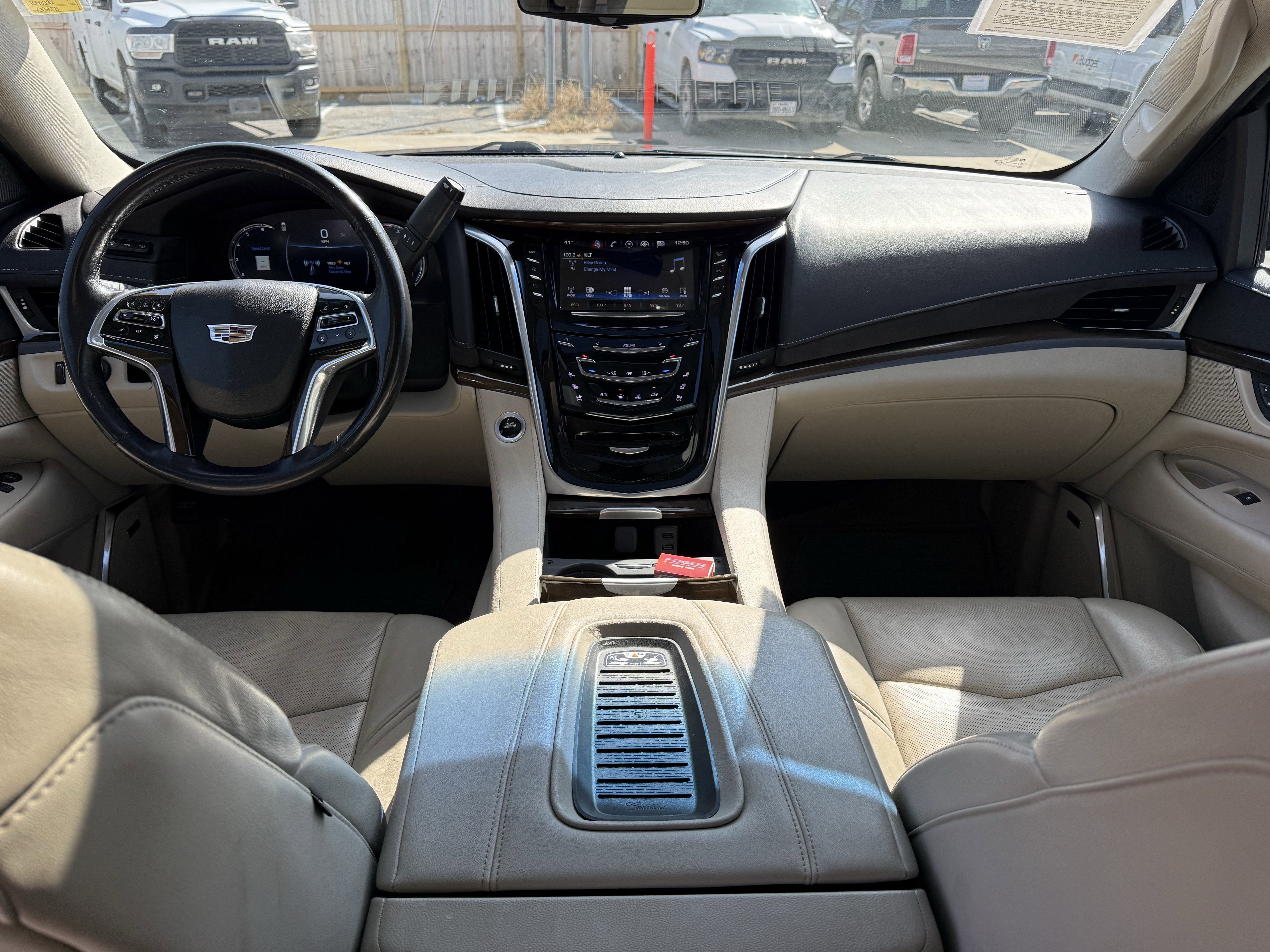 2019 Cadillac Escalade Luxury