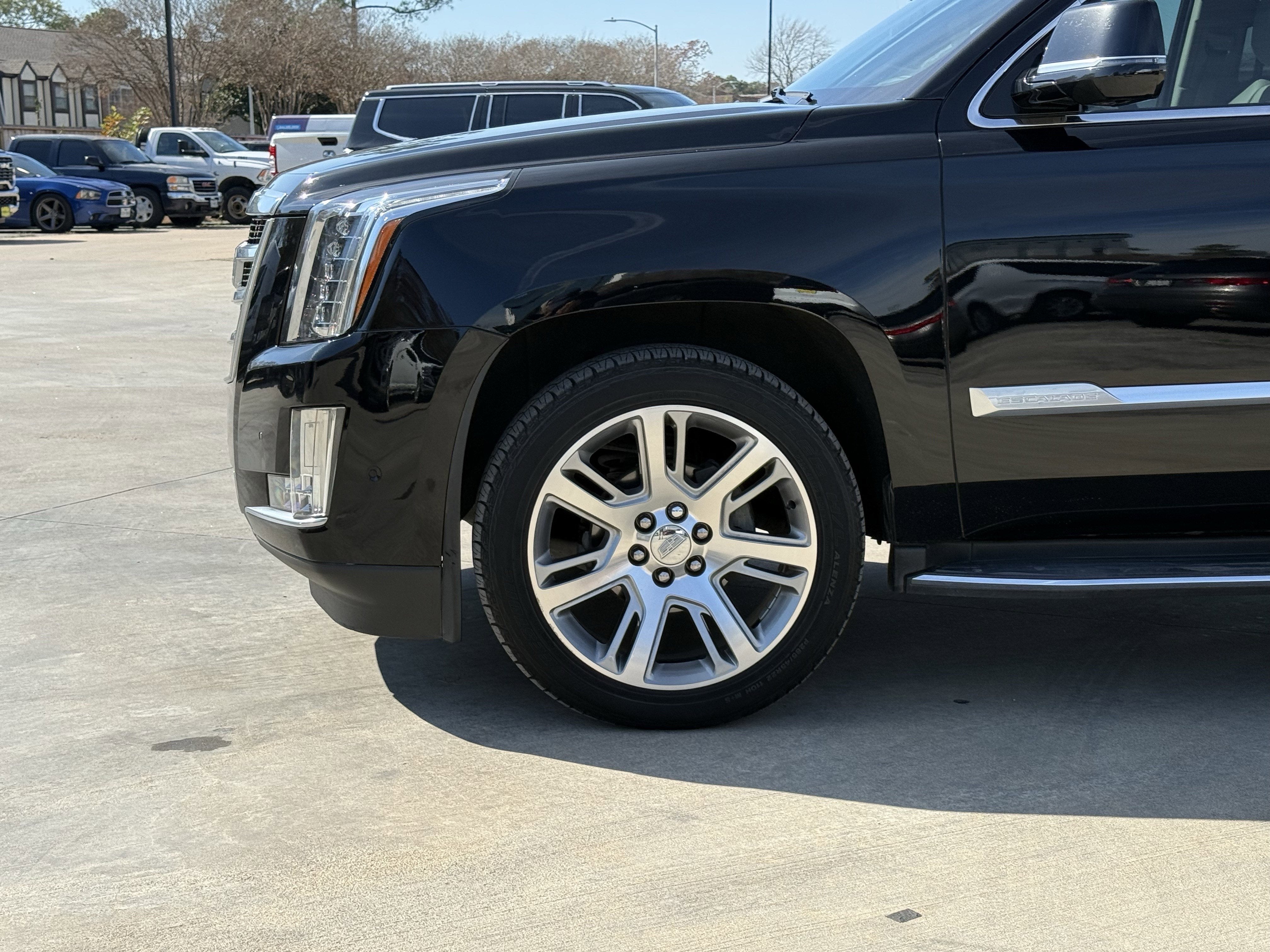 2019 Cadillac Escalade Luxury