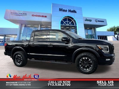 2020 Nissan TITAN Crew Cab PRO-4X 4x4
