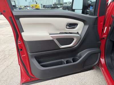 2021 Nissan TITAN Crew Cab SV 4x2