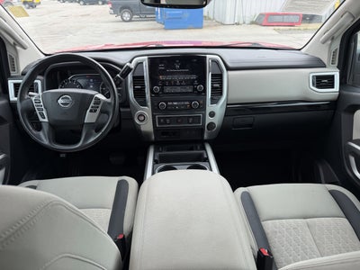 2021 Nissan TITAN Crew Cab SV 4x2