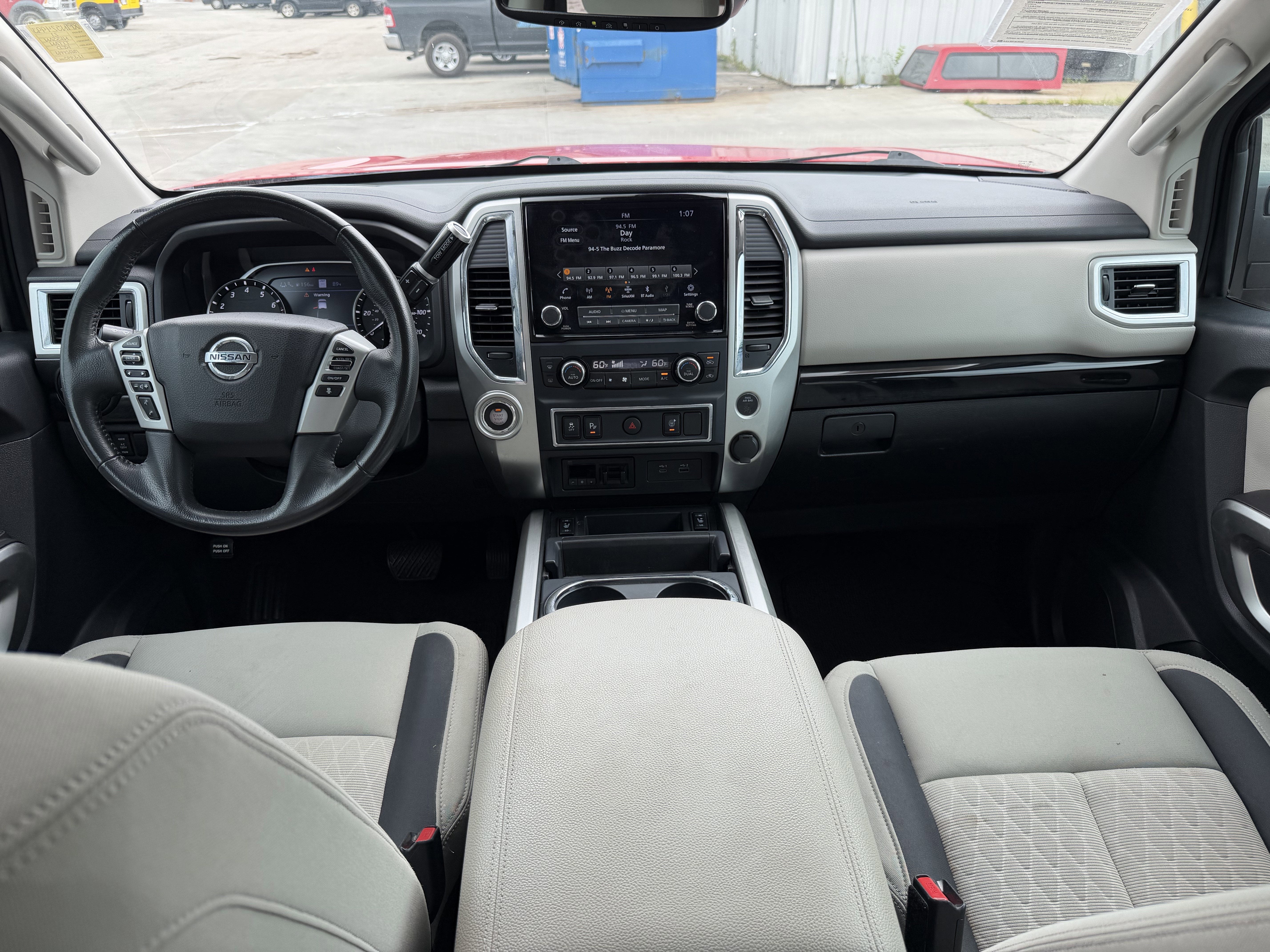 2021 Nissan TITAN Crew Cab SV 4x2