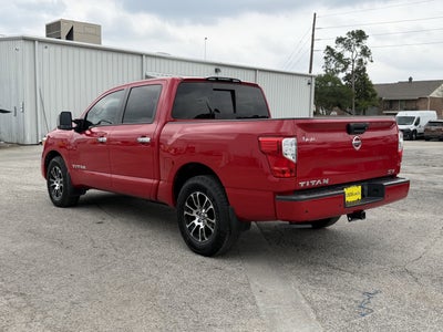 2021 Nissan TITAN Crew Cab SV 4x2